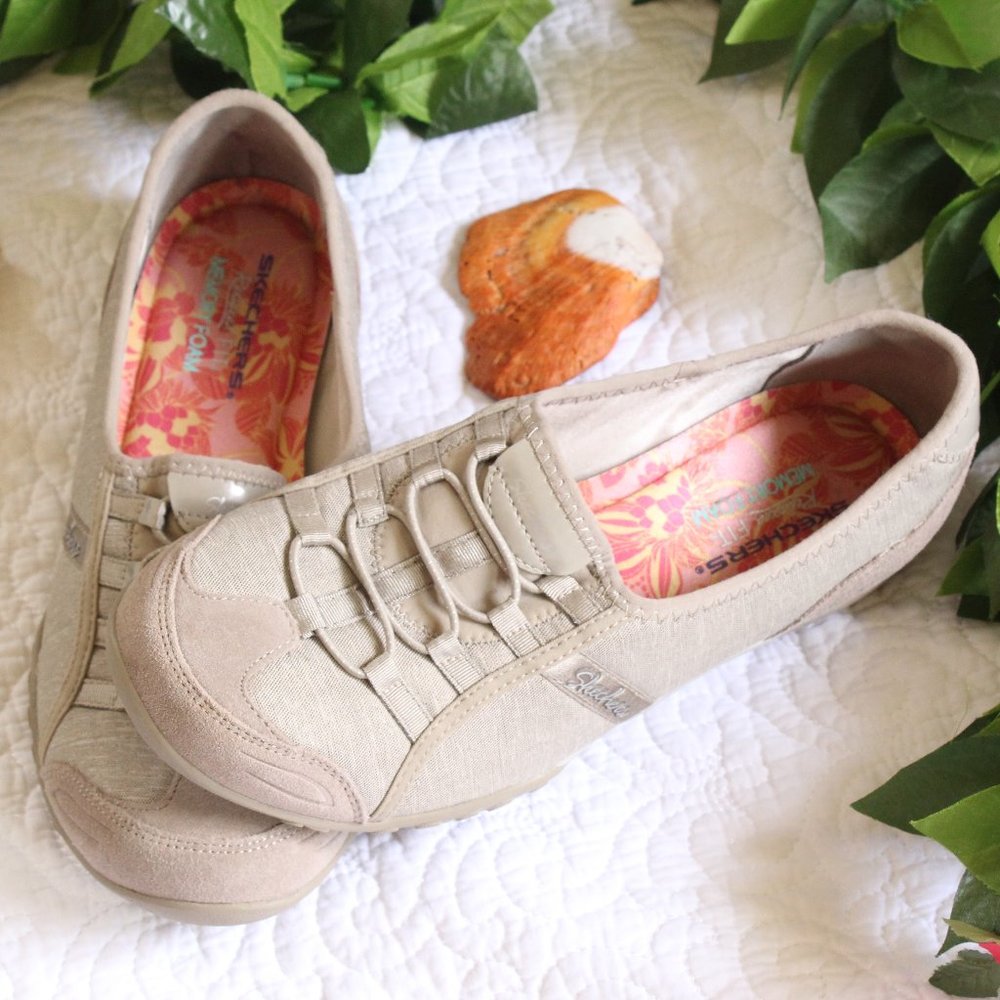 Sketchers Tan Relaxed Fit Memory Foam Shoe - NWOT